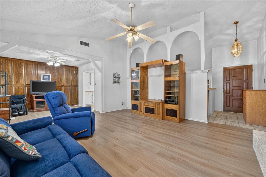 Meadowbrook East Add - Residential
