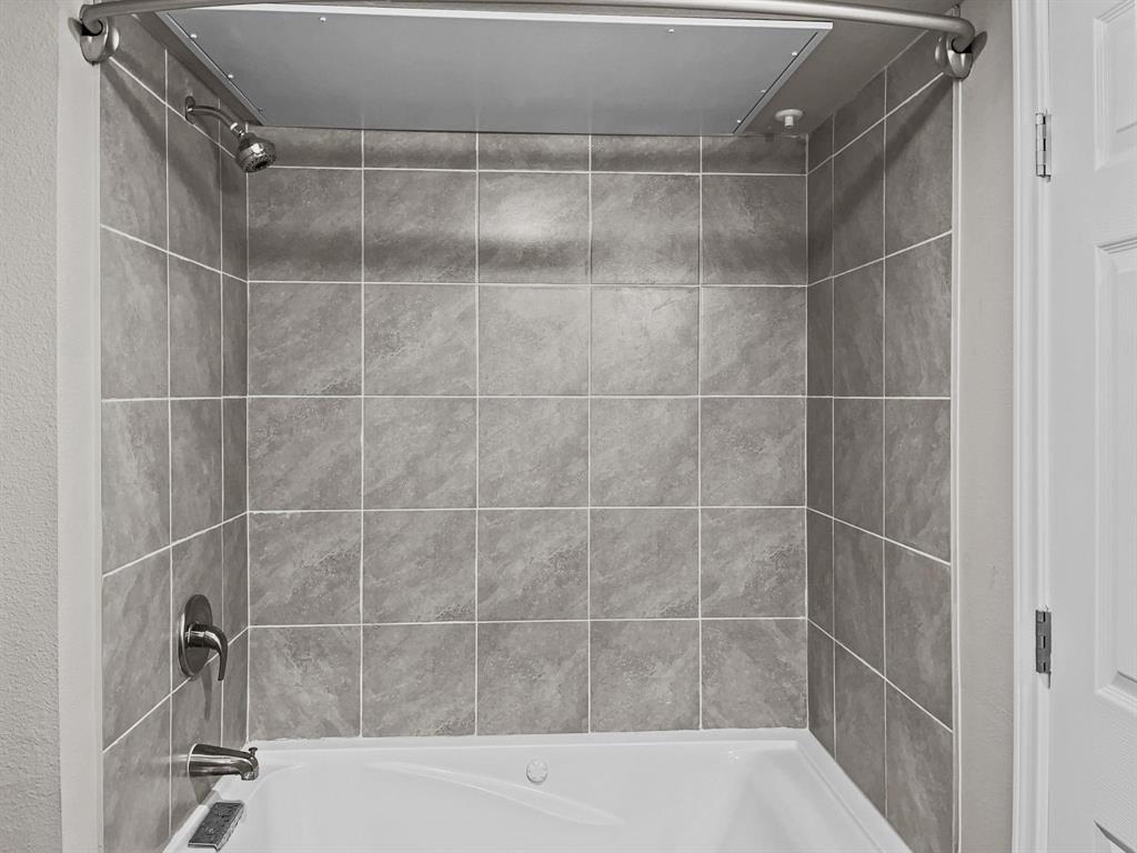 Sable Ridge Condos Ph 01-06 - Residential
