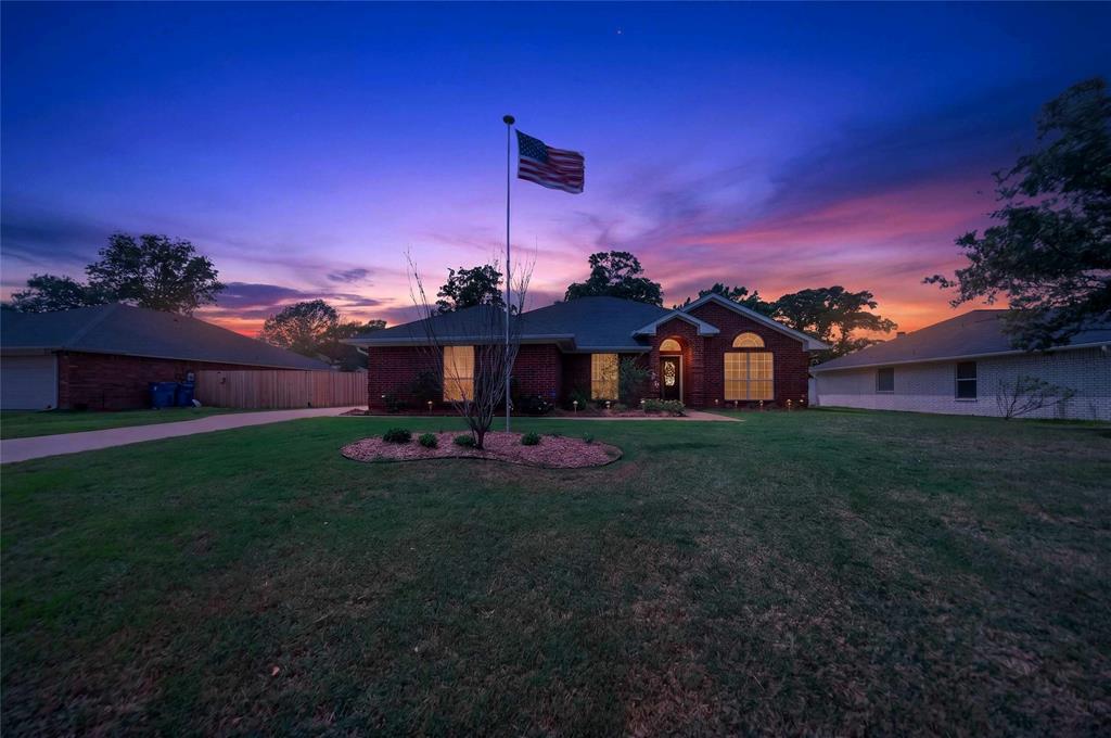 S123060 Eagles Peak Nest - Residential