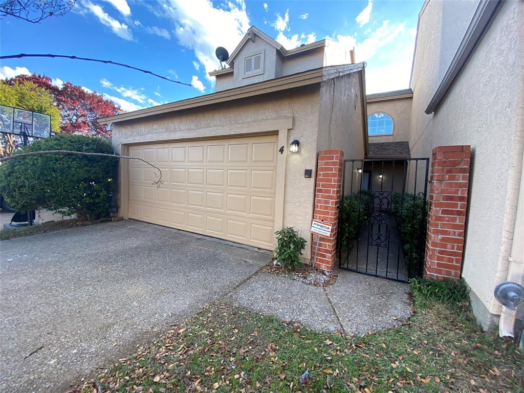 Country Club Pl-Rev - Residential