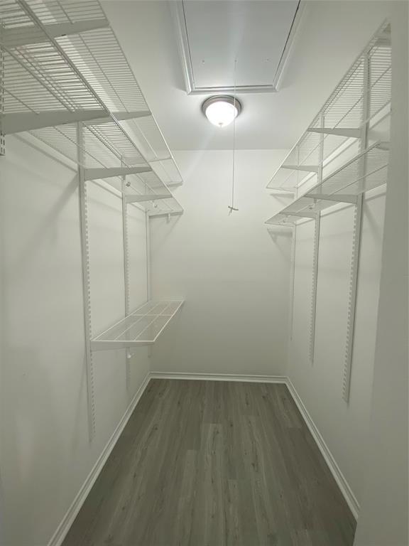 Country Club Pl-Rev - Residential