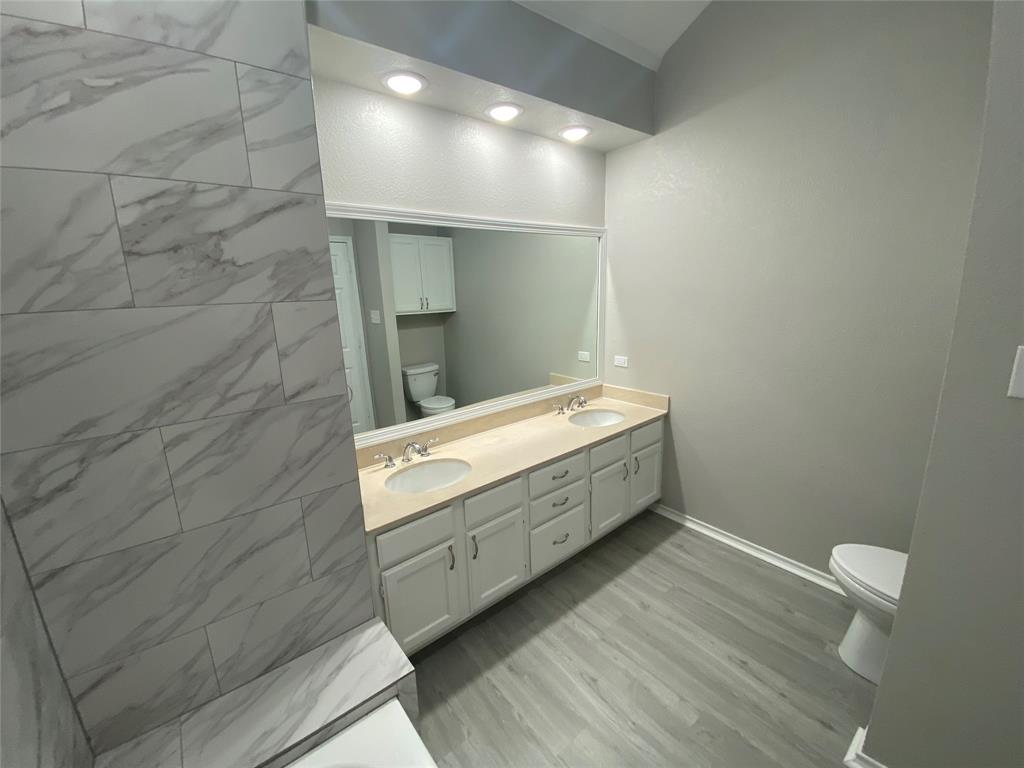 Country Club Pl-Rev - Residential