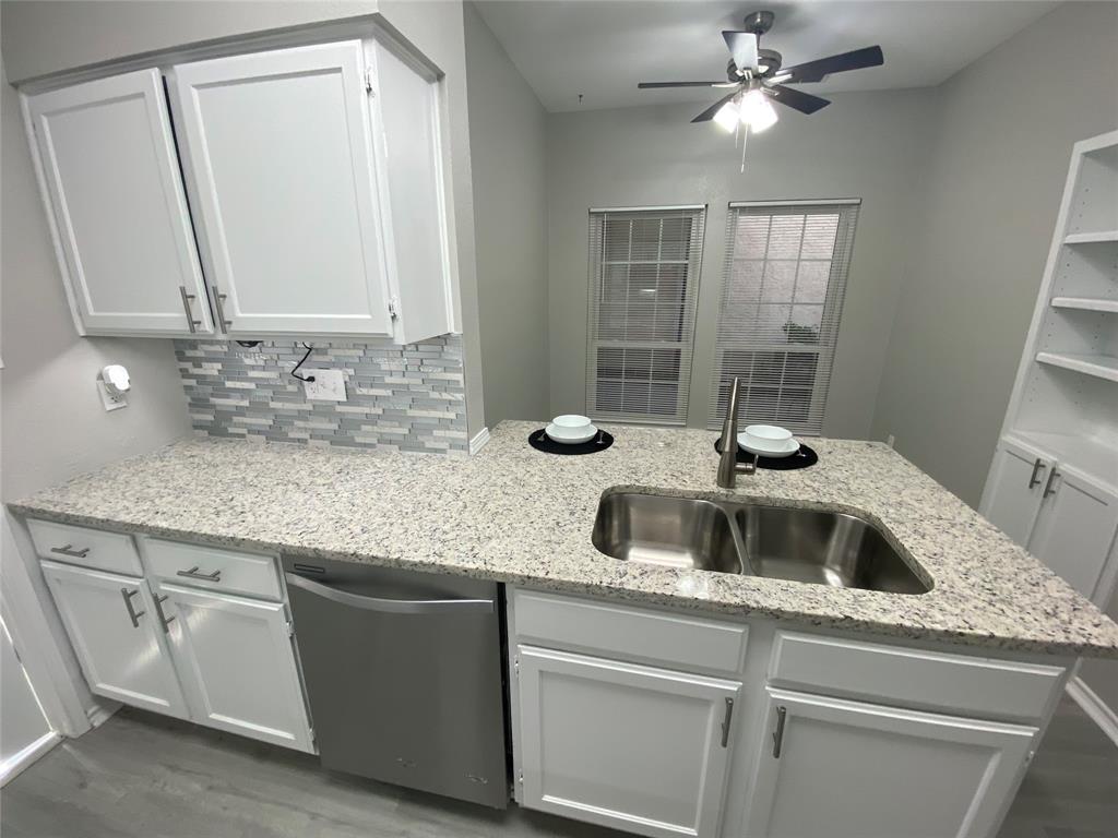 Country Club Pl-Rev - Residential