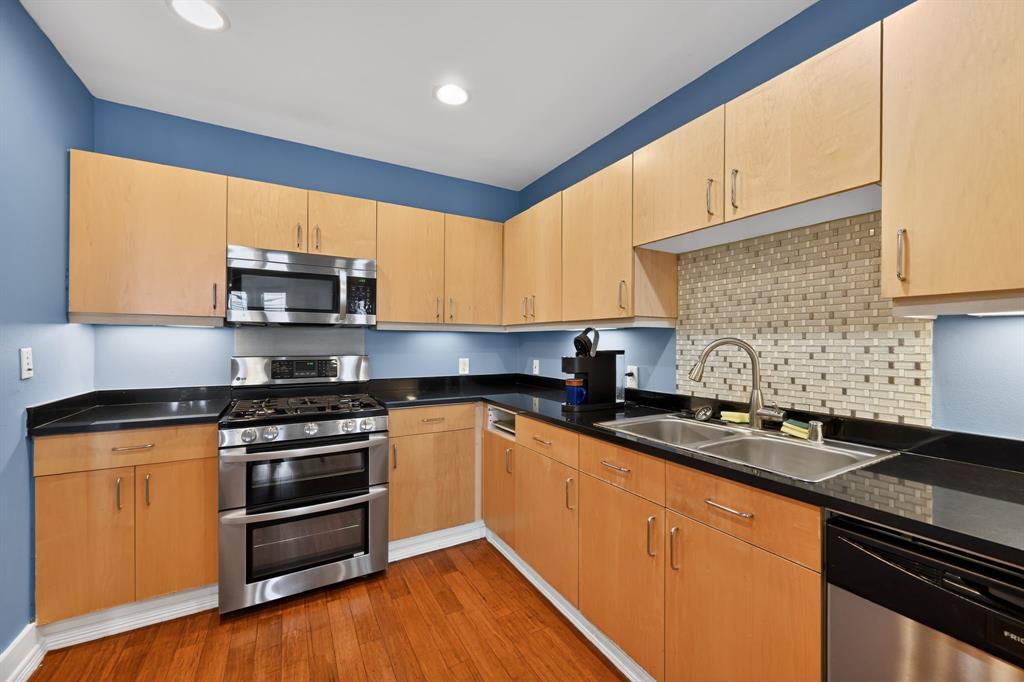 Aventura Condos - Residential