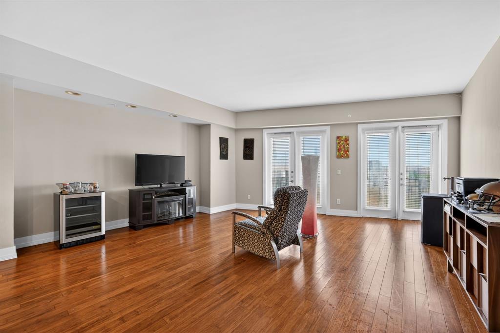 Aventura Condos - Residential