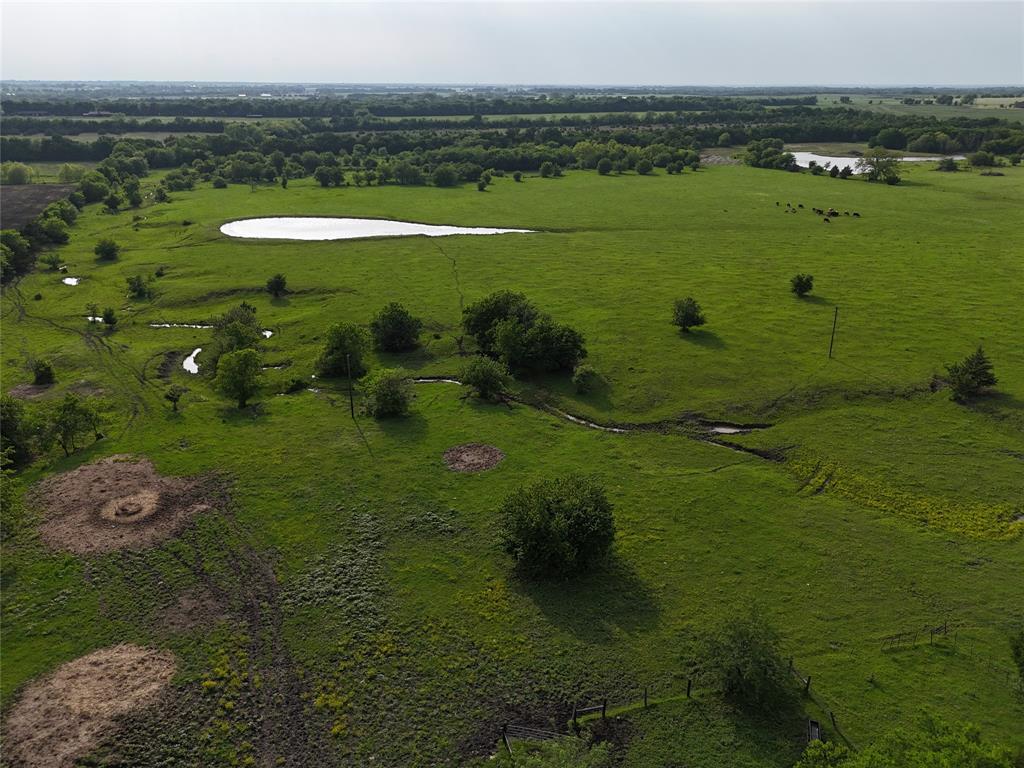 A0527 - Land