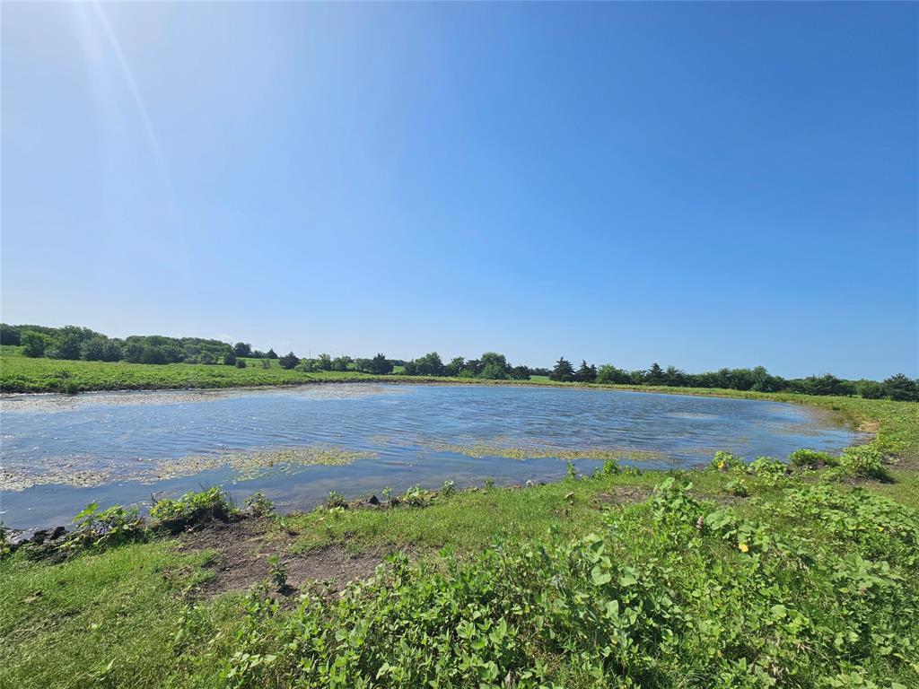 A0527 - Land
