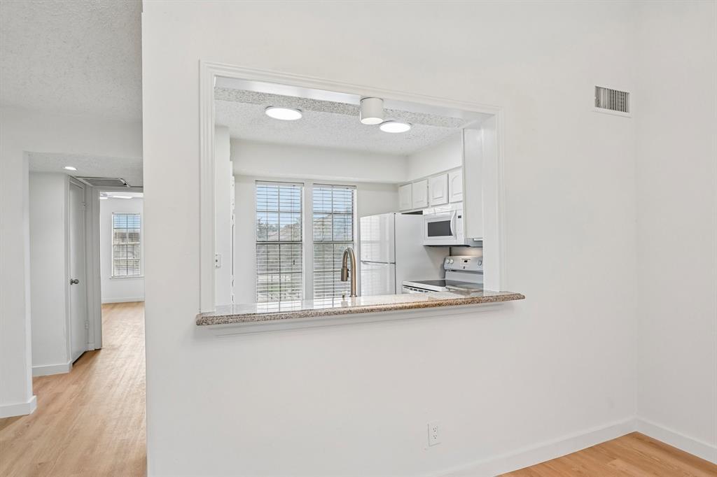 Prestonwood Green Condos - Residential