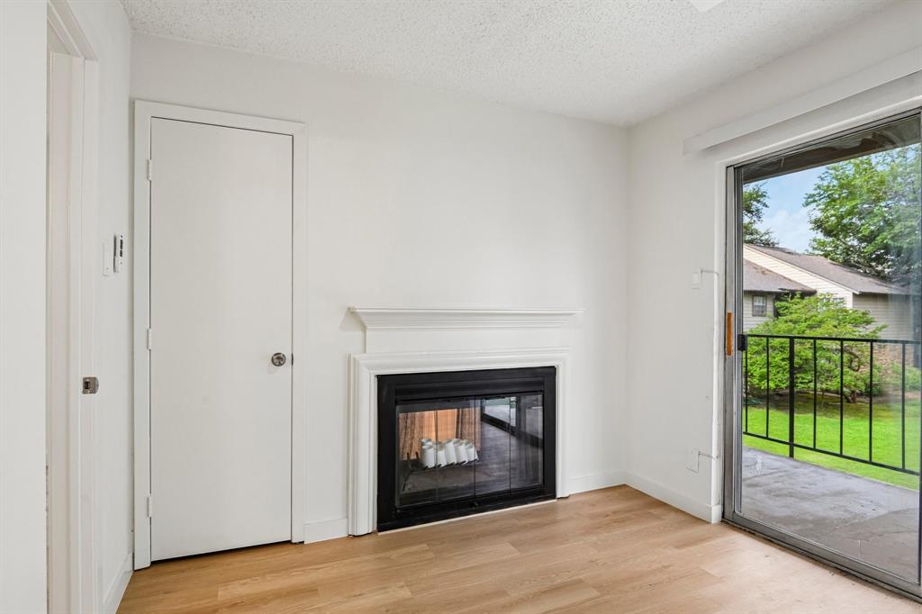 Prestonwood Green Condos - Residential
