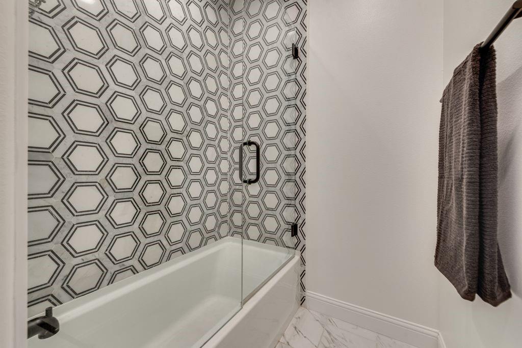 Bella Crossing - Residential