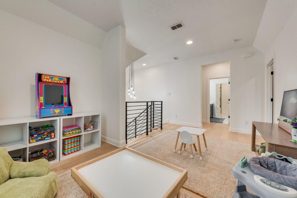 Bella Crossing - Residential