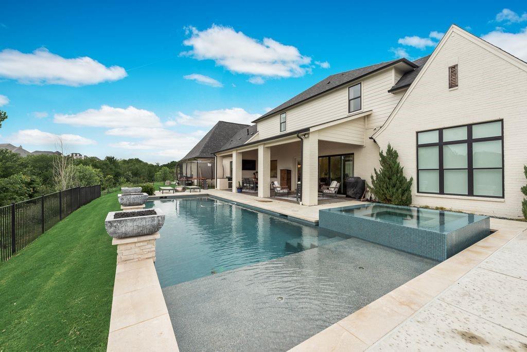 Bella Crossing - Residential