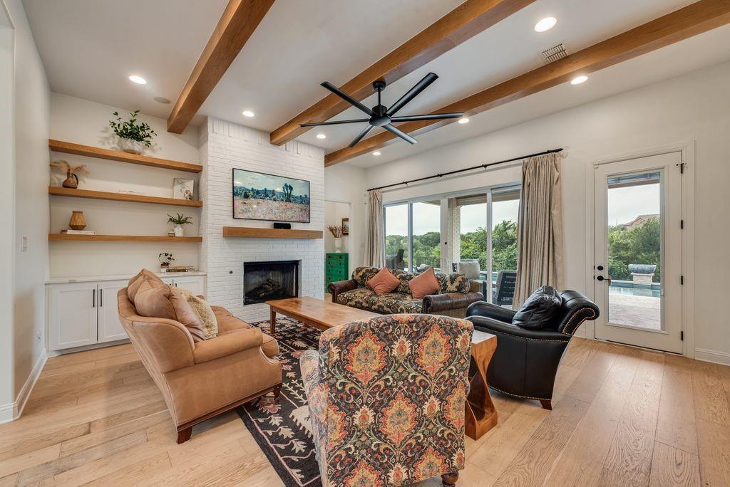 Bella Crossing - Residential