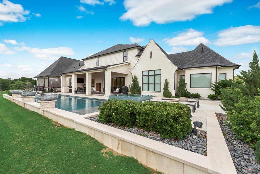 Bella Crossing - Residential