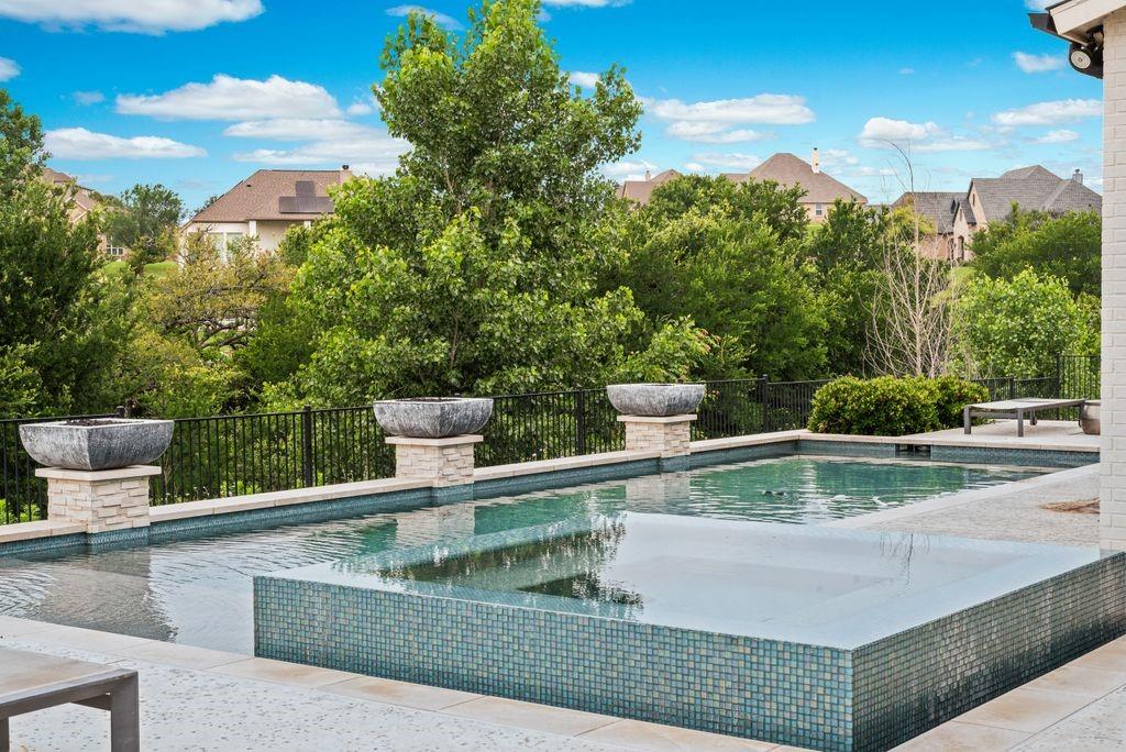 Bella Crossing - Residential