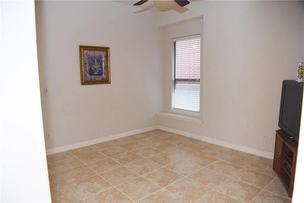 Emerald Vly Ph 2 - Residential Lease