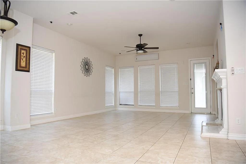Emerald Vly Ph 2 - Residential Lease