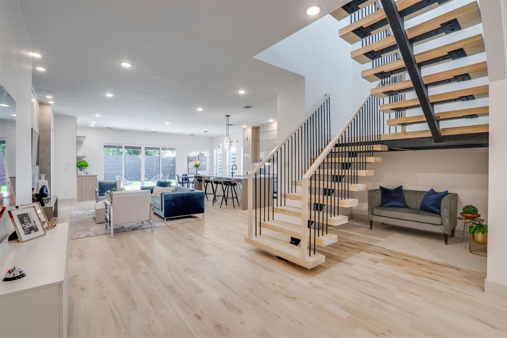 Lovers Lane Heights - Residential Lease