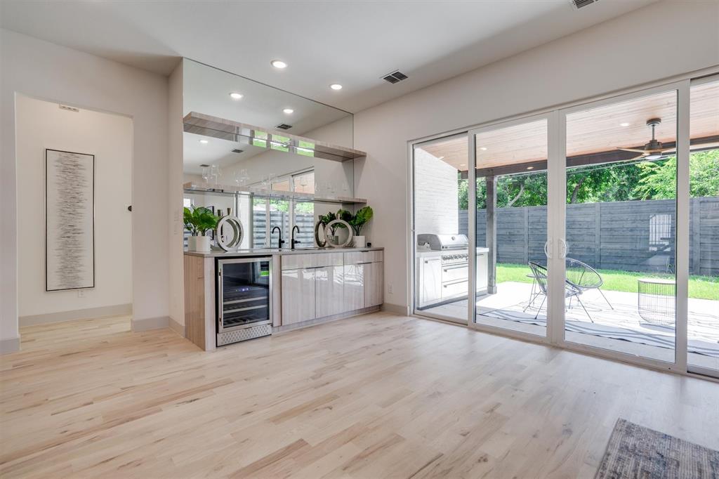 Lovers Lane Heights - Residential Lease