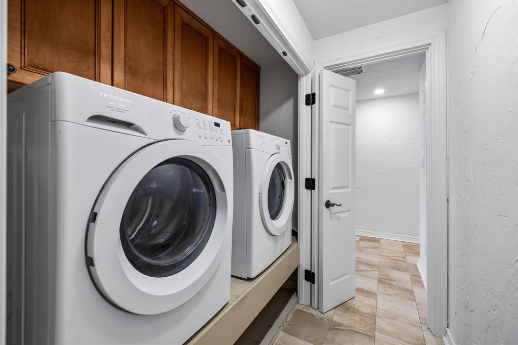 Bonaventure Condo - Residential