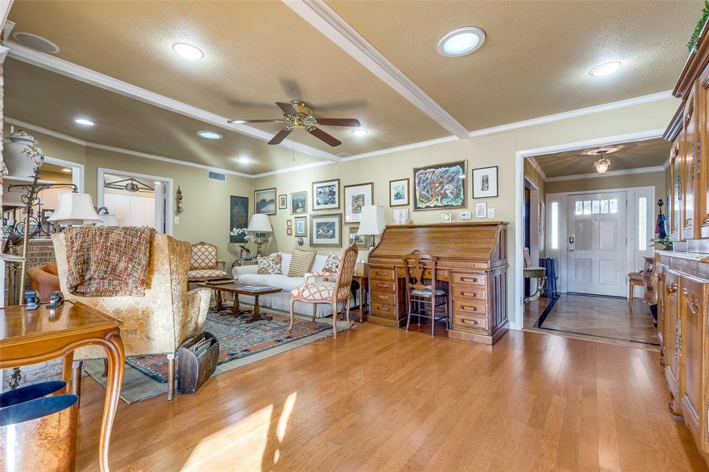 Walnut Hills Manor 02 - Residential