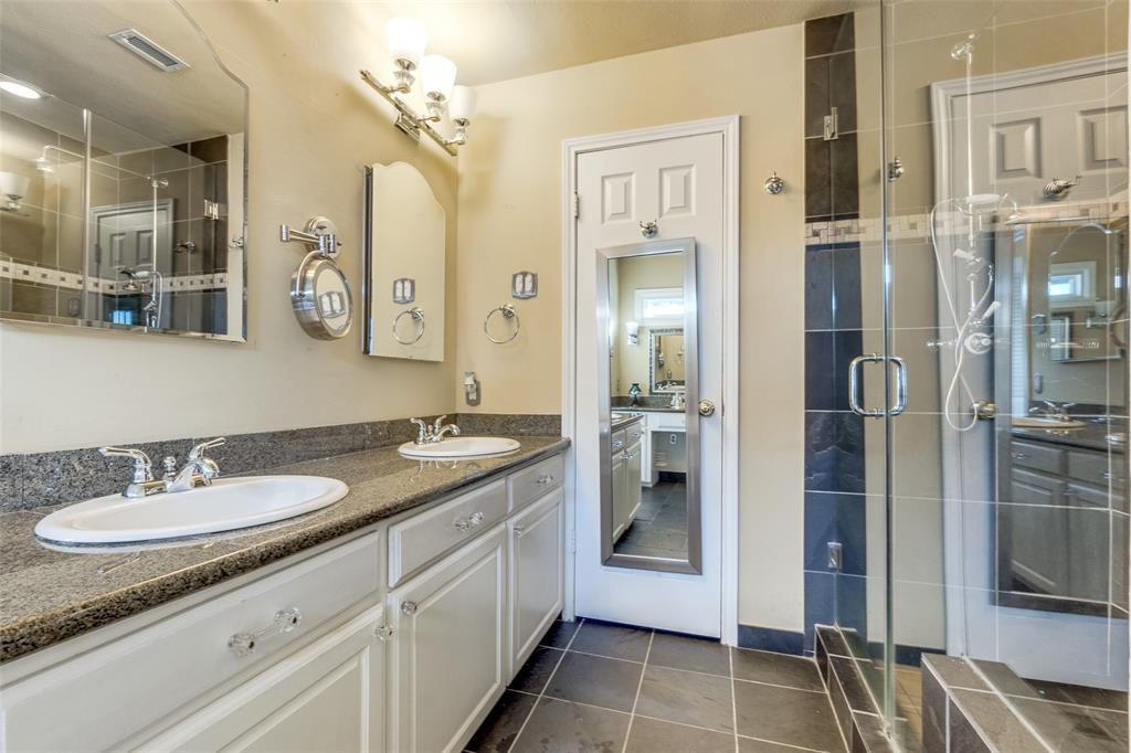 Walnut Hills Manor 02 - Residential
