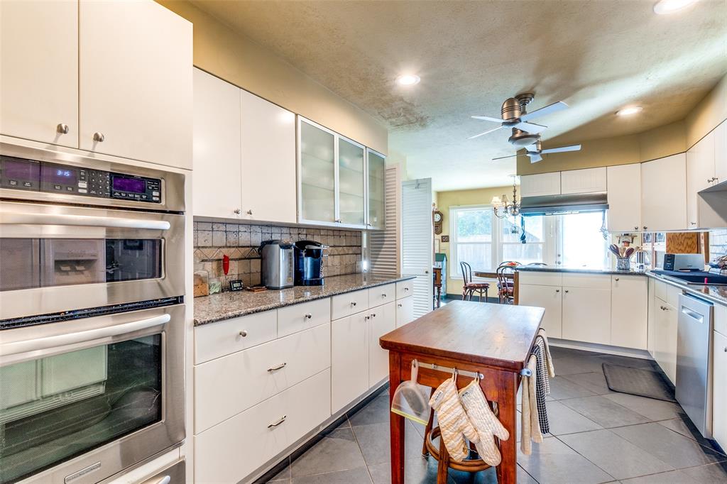 Walnut Hills Manor 02 - Residential
