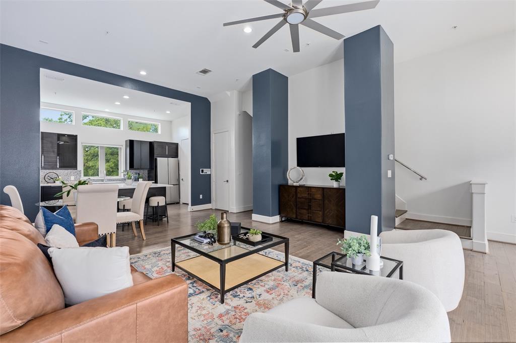 Contemporary 3-story townhome in The Cedars with a private rooftop patio overlooking the Dallas skyline. This is walkable urban living at its best. Step out your front door and you're a short walk from Lee Harvey's, Dive-In Dallas, and Full-City Rooster Coffee. Mike's Gemini Twin, Alamo Drafthouse, and the heart of downtown are all within easy reach.

Inside, the open-concept main level flows from the kitchen through the living area with clean lines and modern finishes throughout. Upstairs bedrooms offer separation from the living space, and the rooftop is the crown jewel. A private outdoor retreat with unobstructed downtown views, ideal for morning coffee or evening entertaining.

A well-maintained urban townhome in one of Dallas's most walkable neighborhoods, ready for the buyer who wants to be close to everything without sacrificing private outdoor space.