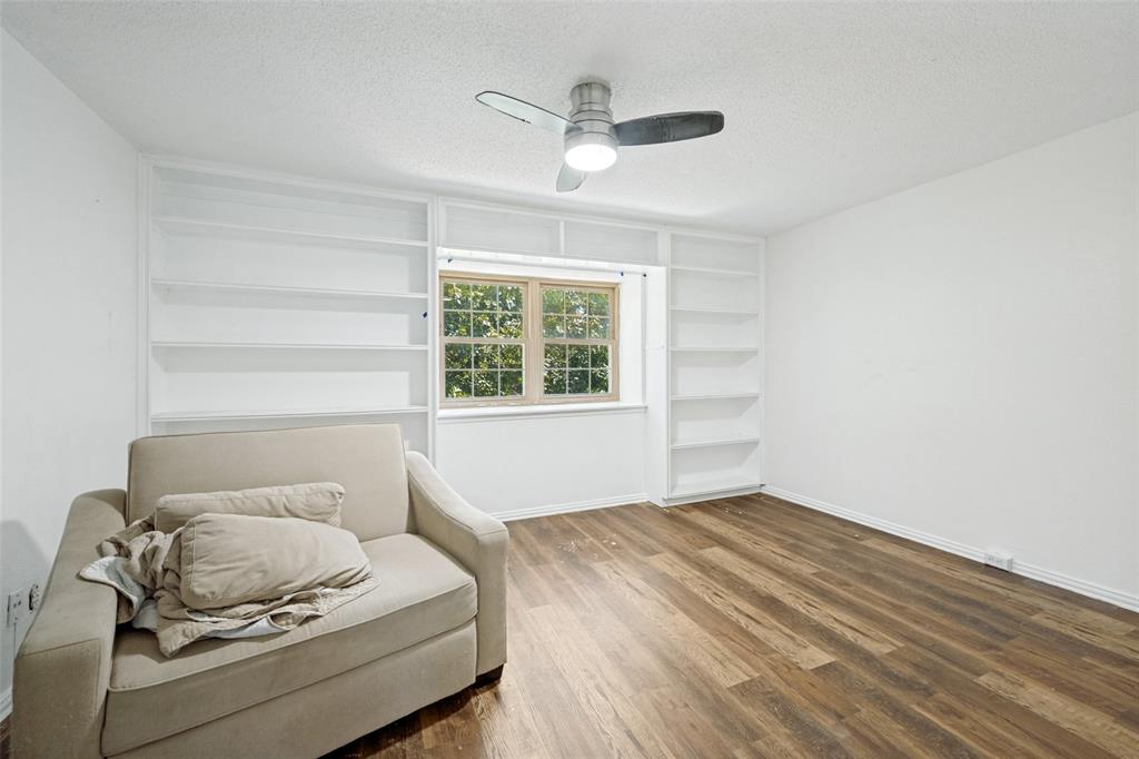 Arlington Downs Twnhs - Residential