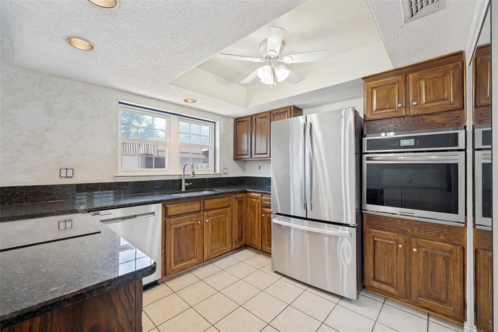 Arlington Downs Twnhs - Residential