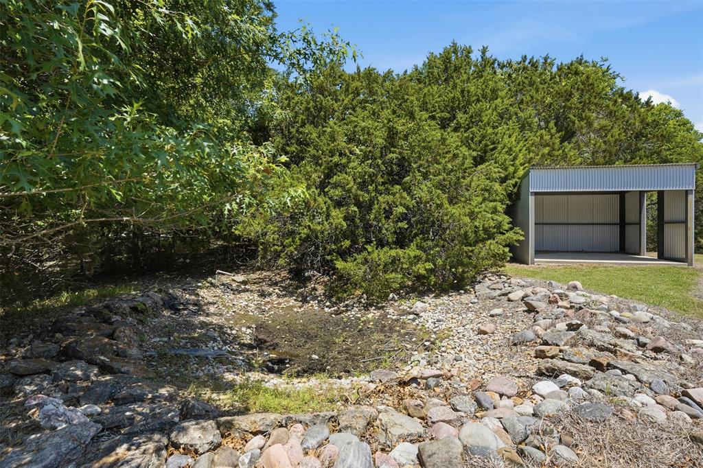 ACRES: 4.495 ABST: 582 SURVEY: HAYNES BLUFORD TR: - Residential