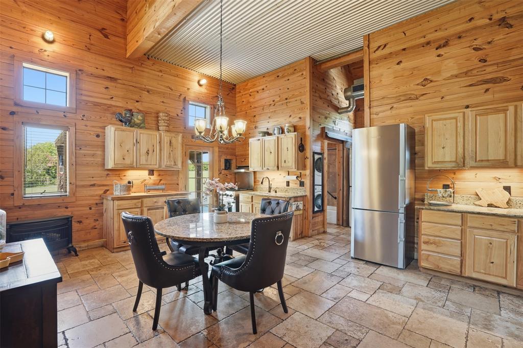 ACRES: 4.495 ABST: 582 SURVEY: HAYNES BLUFORD TR: - Residential