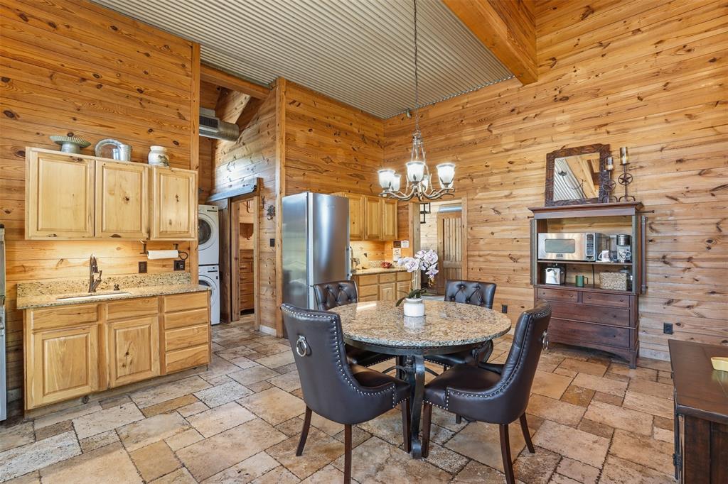 ACRES: 4.495 ABST: 582 SURVEY: HAYNES BLUFORD TR: - Residential