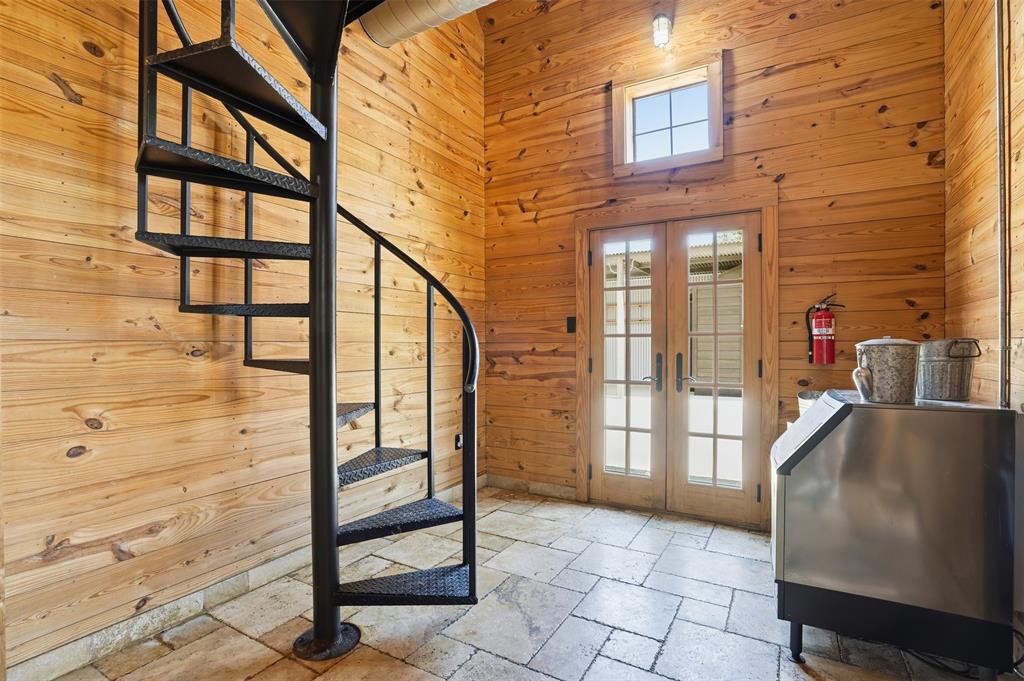 ACRES: 4.495 ABST: 582 SURVEY: HAYNES BLUFORD TR: - Residential