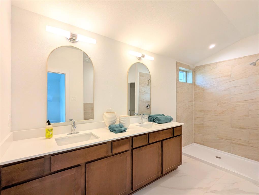 Shady Hollow Estates Phase 1 - Residential
