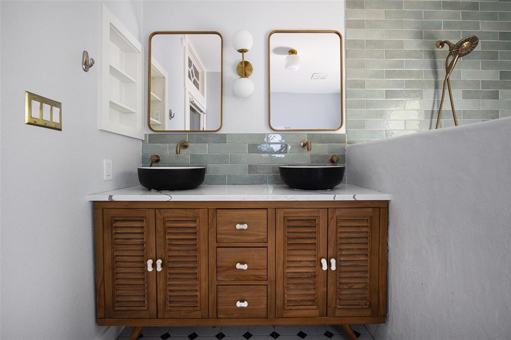 Oak Cliff Annex - Residential