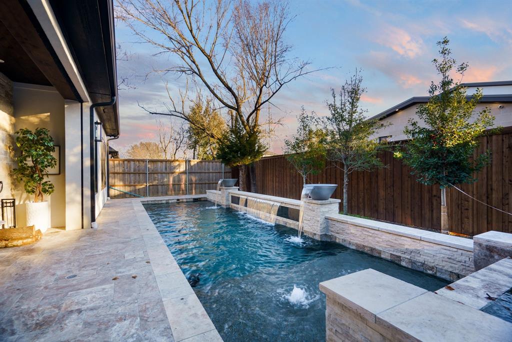 The Oaks of Lonesome Dove - Residential
