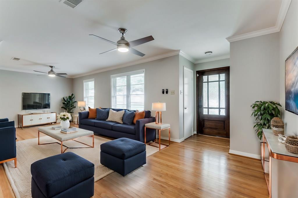 Hampton Plaza - Residential