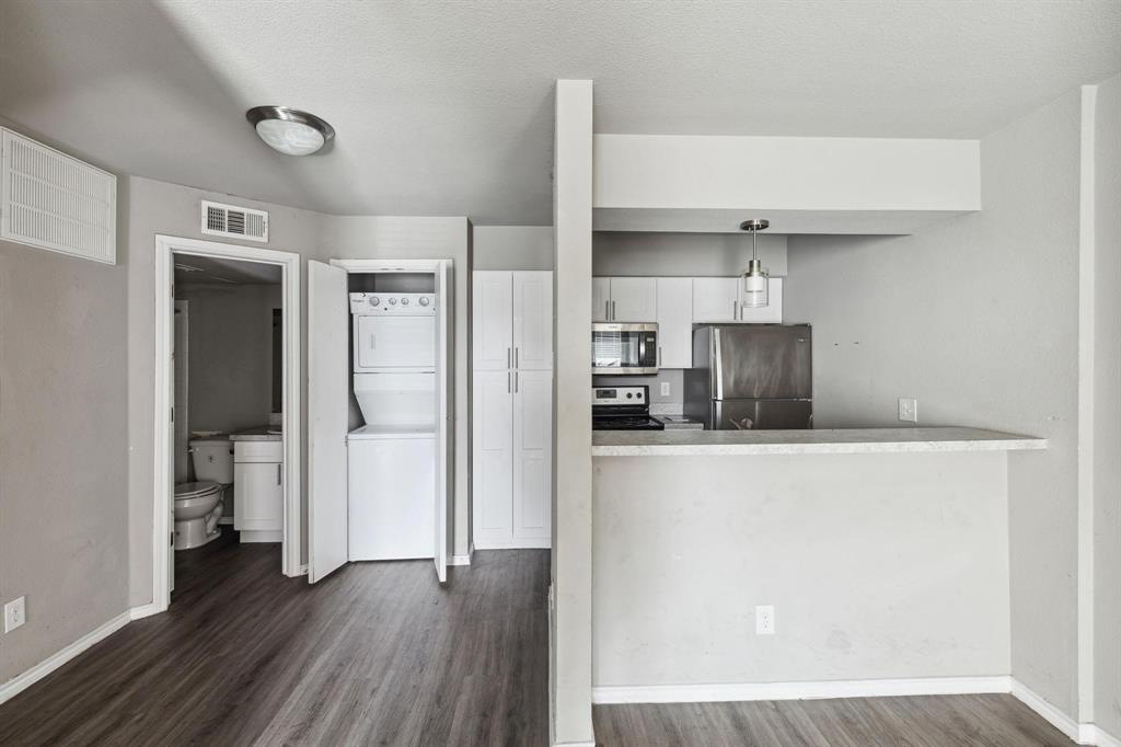 Royal Lane Highlands Condos - Residential Lease