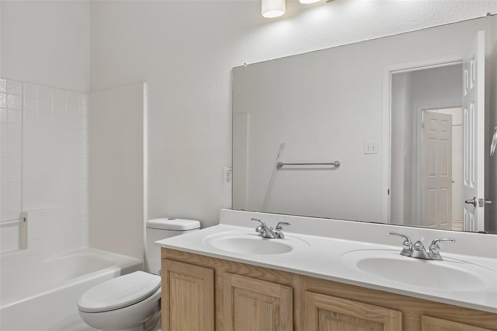 Live Oak Village Ph 1 - Residential