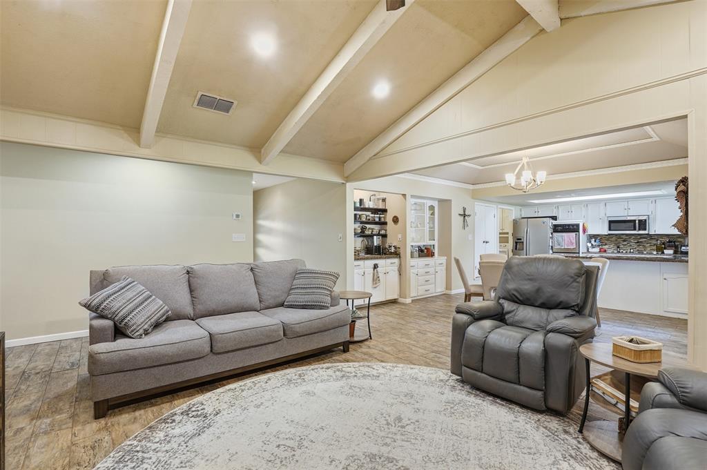 Decordova Bend Estate - Residential