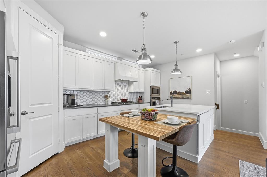 Caddo Corner Condos - Residential