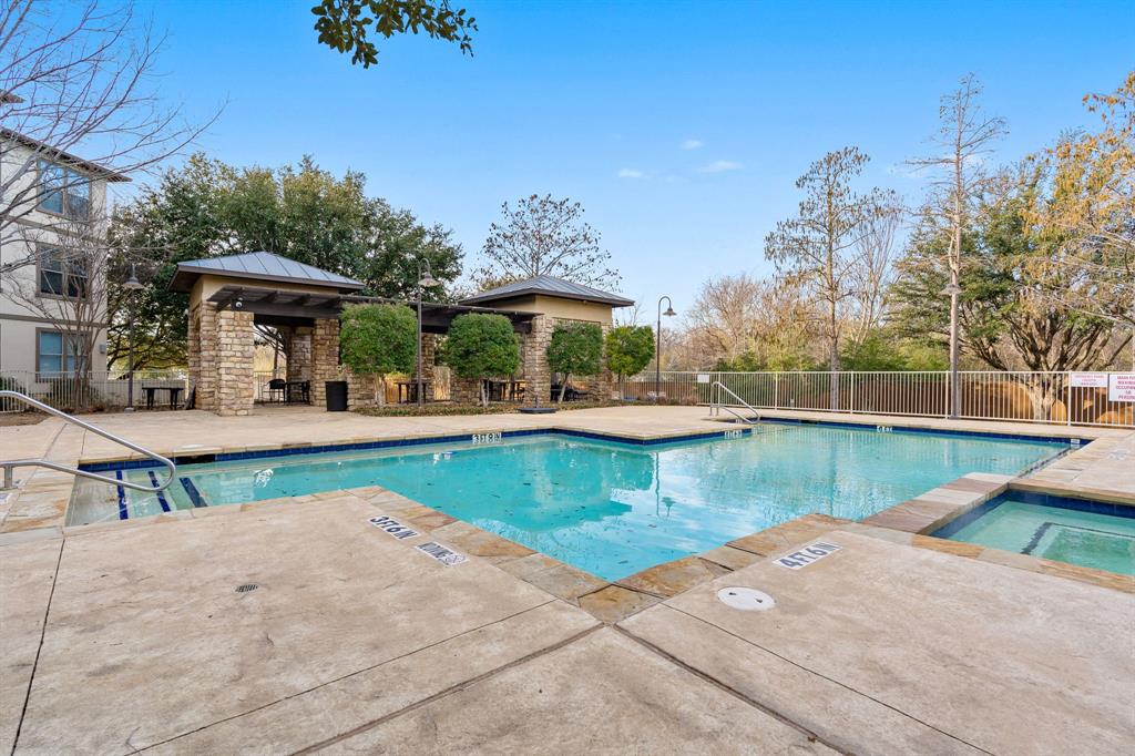 Lewisville Water's Edge II Condominium - Residential