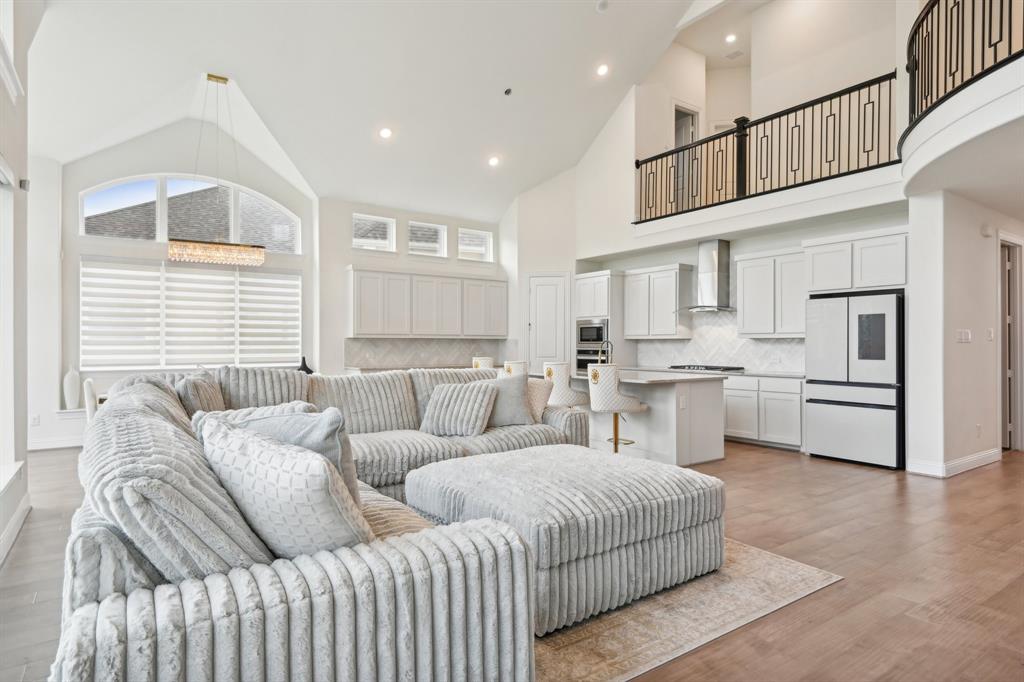 Savannah Ph 8a - Residential
