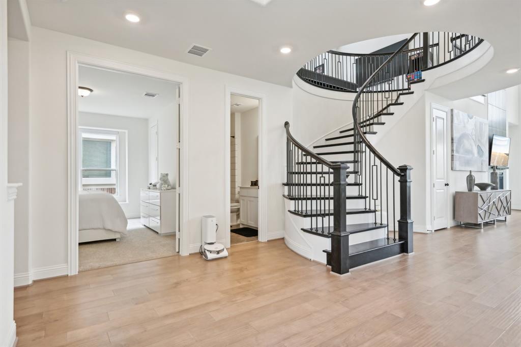 Savannah Ph 8a - Residential