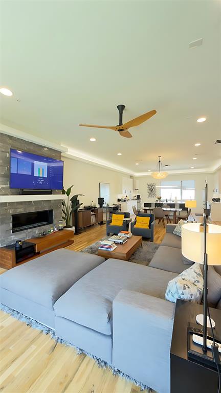 Villas on Hutton - Residential