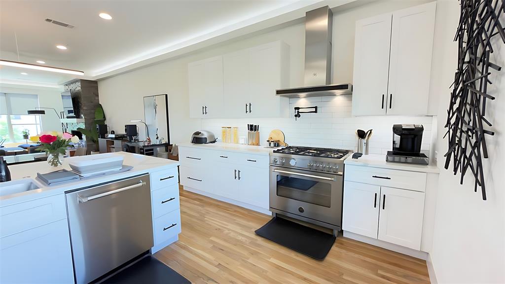 Villas on Hutton - Residential
