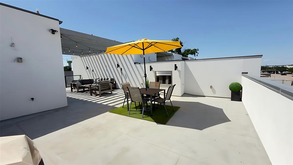 Villas on Hutton - Residential