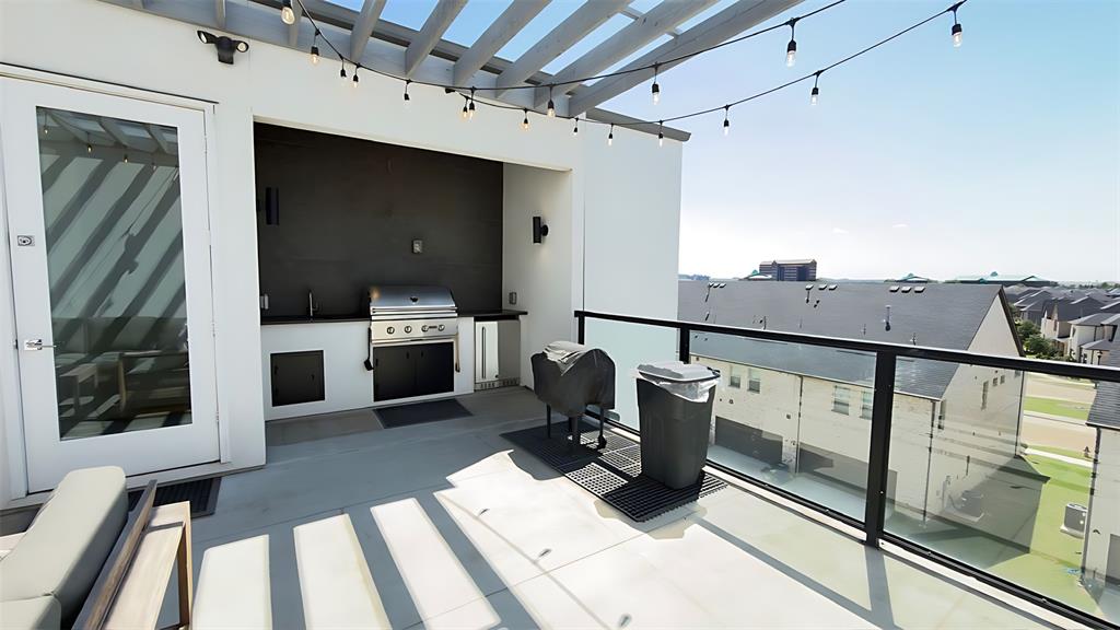 Villas on Hutton - Residential
