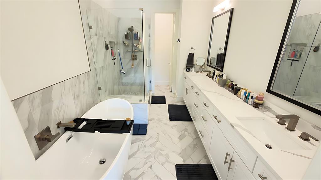 Villas on Hutton - Residential